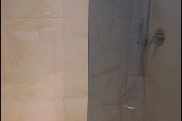Shtepi ne shitje Apartament ne Sarande, 2+1, Mobilimi E mobiluar, Pagesa 450,000  Euro.
