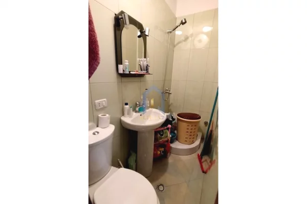 Shtepi ne shitje Apartament ne Tirane, 2+1, Mobilimi E mobiluar, Pagesa 235,000  Euro.