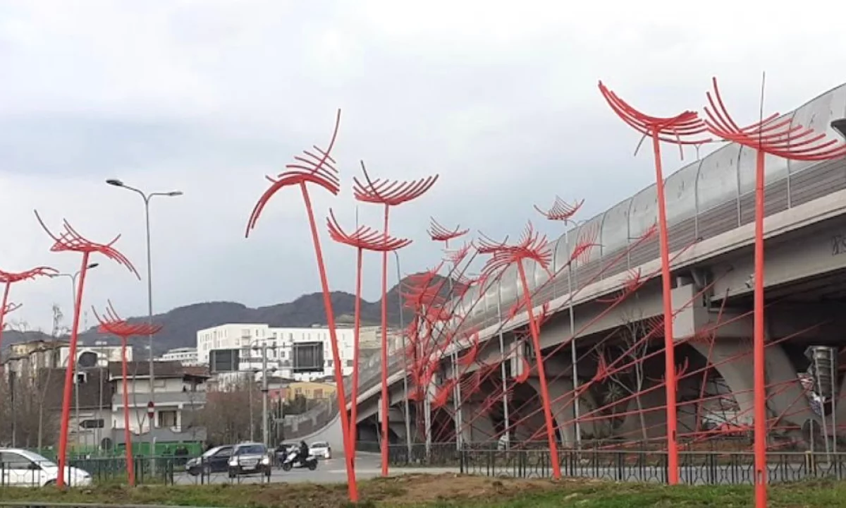Dyqan per shitje ne "Astir" tek Fabrika e MIellit