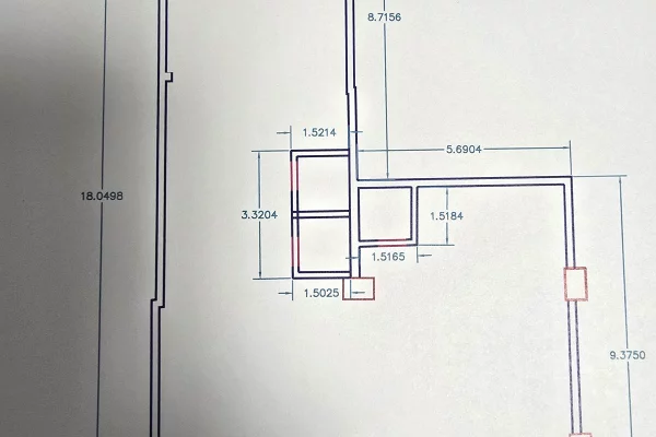 Dyqan per shitje ne "Astir" tek Fabrika e MIellit
