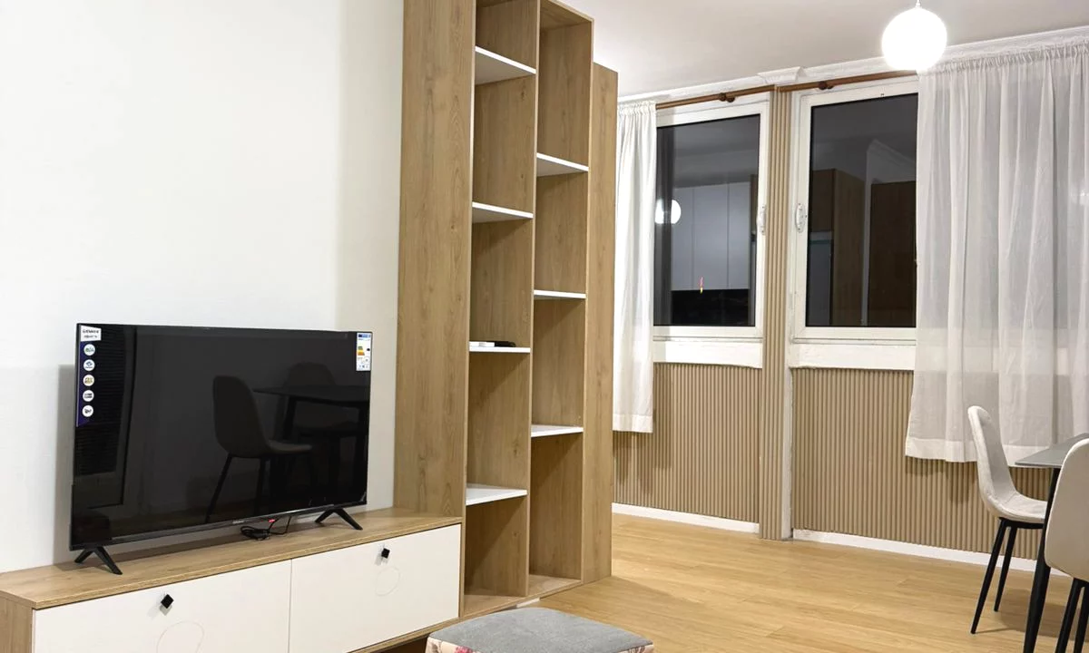 Shtepi me qera Apartament ne Tirane, 1+1, Mobilimi E mobiluar, Pagesa 500  Euro.