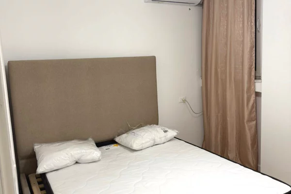 Shtepi me qera Apartament ne Tirane, 1+1, Mobilimi E mobiluar, Pagesa 500  Euro.