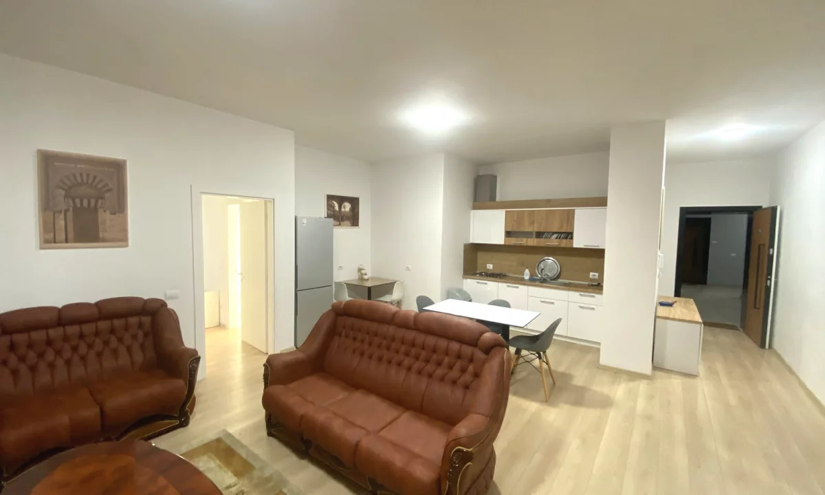 Shtepi me qera Apartament ne Tirane, 2+1, Mobilimi E mobiluar, Pagesa 800  Euro.