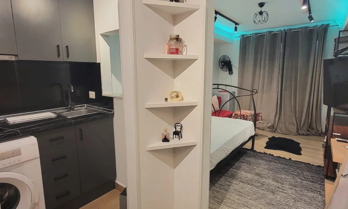 Shtepi me qera Apartament ne Tirane, Garsoniere, Mobilimi E mobiluar, Pagesa 370  Euro.