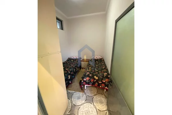 Shtepi me qera Apartament ne Tirane, Garsoniere, Mobilimi E mobiluar, Pagesa 300  Euro.
