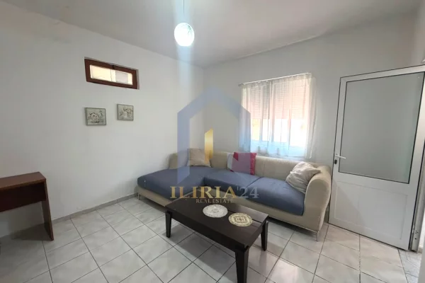 Shtepi me qera Apartament ne Tirane, 1+1, Mobilimi E mobiluar, Pagesa 450  Euro.
