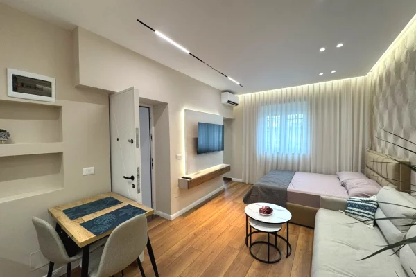 Shtepi ne shitje Apartament ne Tirane, Garsoniere, Mobilimi E mobiluar, Pagesa 120,000  Euro.