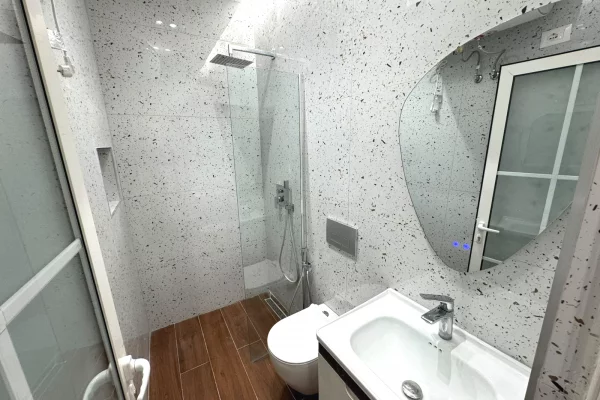 Shtepi ne shitje Apartament ne Tirane, 1+1, Mobilimi E mobiluar, Pagesa 163,000  Euro.