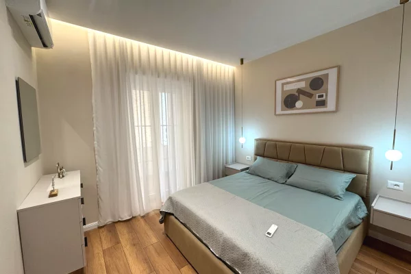 Shtepi ne shitje Apartament ne Tirane, 1+1, Mobilimi E mobiluar, Pagesa 163,000  Euro.