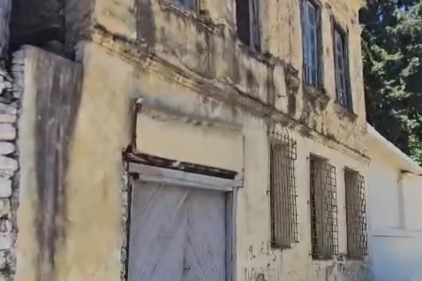 Shtepi ne shitje 3+1 ne Elbasan - 175,000 Euro