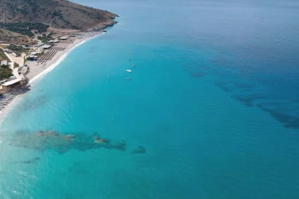 Ambient biznesi ne shitje 5+1 ne Sarande - 3,600,000 Euro