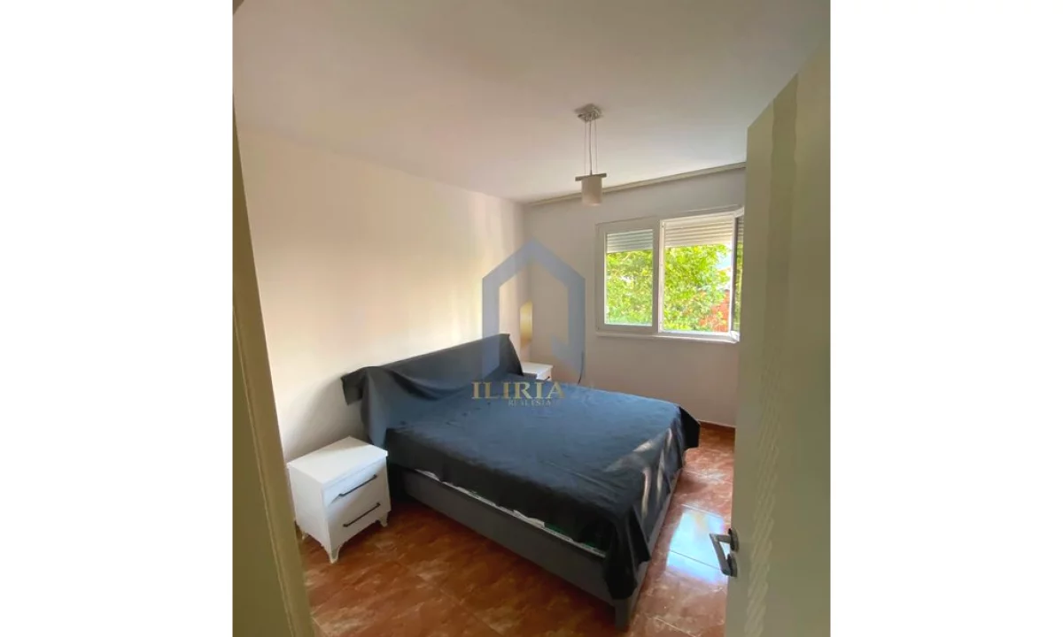 Shtepi me qera Apartament ne Tirane, 1+1, Mobilimi E mobiluar, Pagesa 400  Euro.