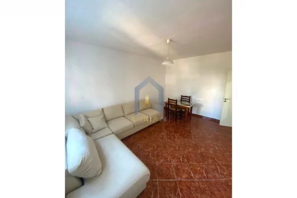 Shtepi me qera Apartament ne Tirane, 1+1, Mobilimi E mobiluar, Pagesa 400  Euro.