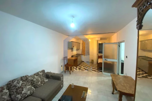 Shtepi me qera Apartament ne Tirane, 1+1, Mobilimi Pjeserisht e mobiluar, Pagesa 30,000  Leke.