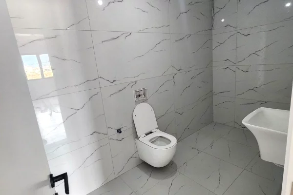 Apartment for sale in Tirana 3+1, Emty