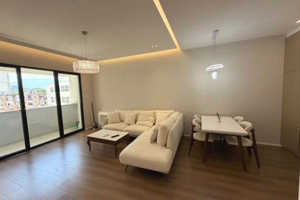 Shtepi me qera Apartament ne Tirane, 2+1, Mobilimi E mobiluar, Pagesa 1,100  Euro.