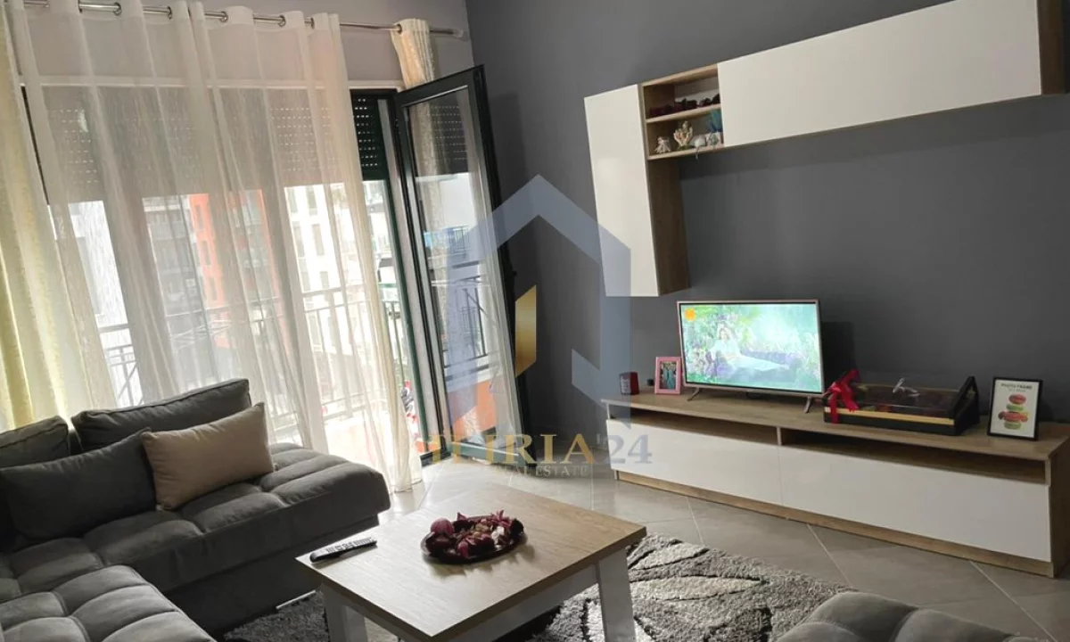Shtepi me qera Apartament ne Tirane, 1+1, Mobilimi E mobiluar, Pagesa 500  Euro.