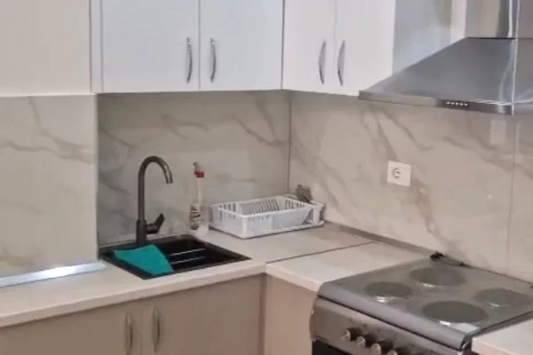 Shtepi me qera 1+1 ne Tirane - 650 Euro
