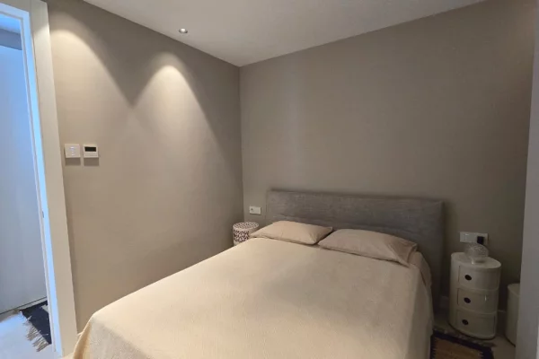 Shtepi ne shitje Apartament ne Vlore, 2+1, Mobilimi E mobiluar, Pagesa 550,000  Euro.