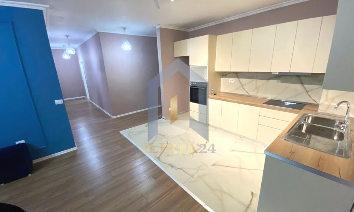 Shtepi ne shitje Apartament ne Tirane, 2+1, Mobilimi E mobiluar, Pagesa 175,000  Euro.