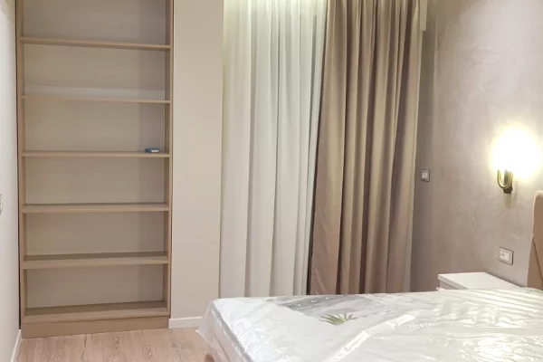 Shtepi me qera Apartament ne Tirane, 1+1, Mobilimi E mobiluar, Pagesa 750  Euro.