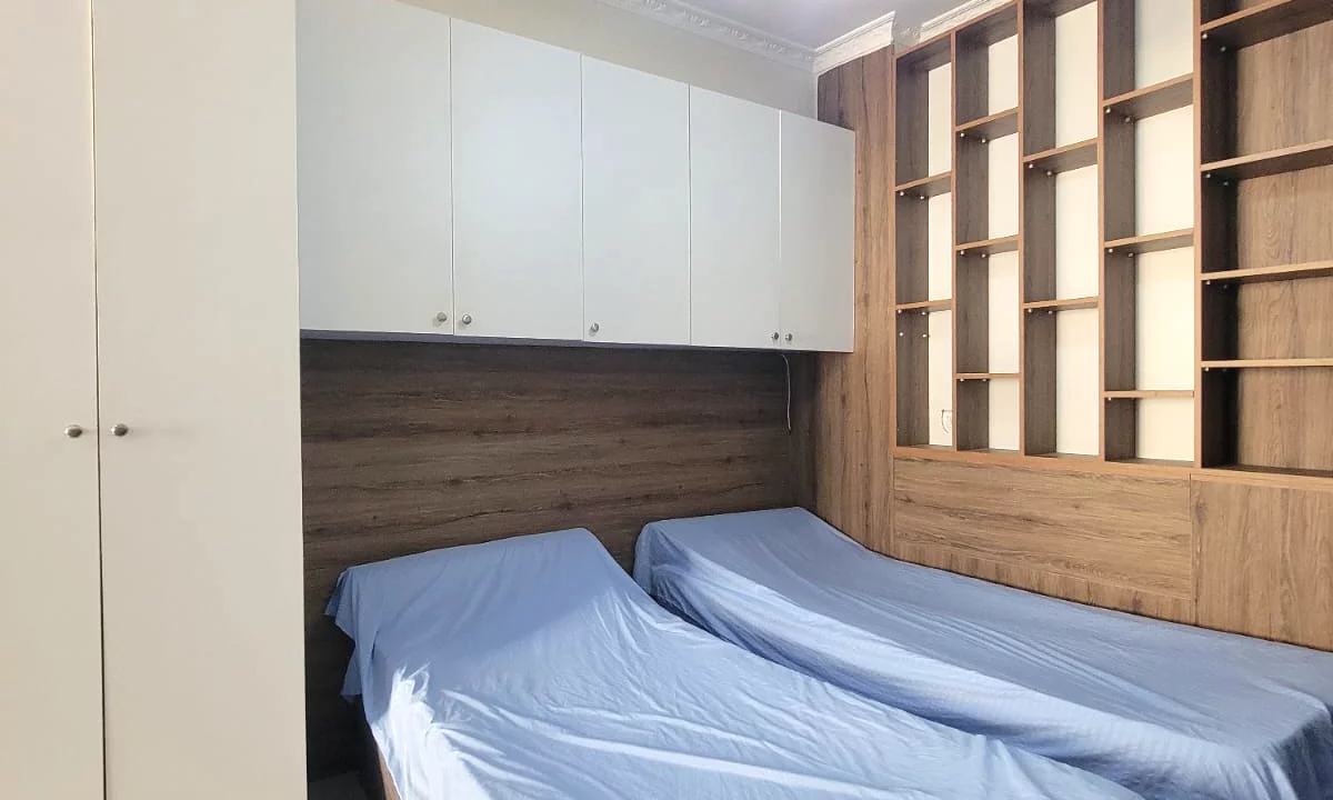 Shtepi me qera Apartament ne Tirane, Garsoniere, Mobilimi E mobiluar, Pagesa 420  Euro.