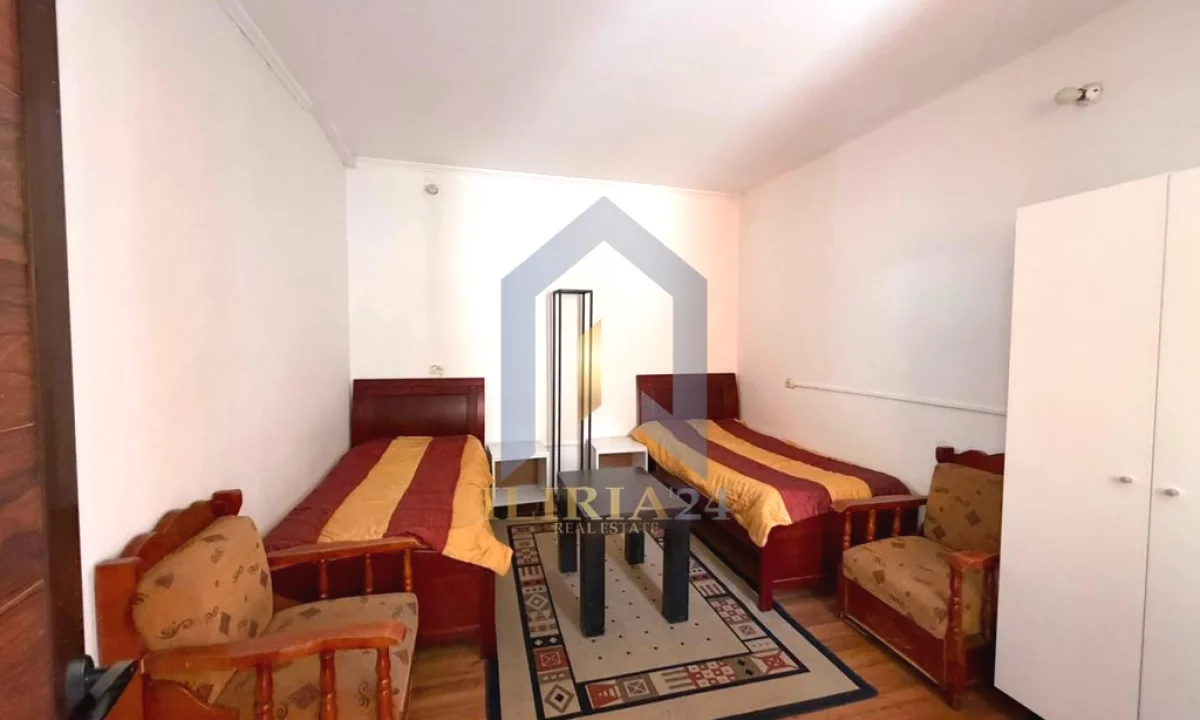 Shtepi me qera Apartament ne Tirane, Garsoniere, Mobilimi E mobiluar, Pagesa 280  Euro.