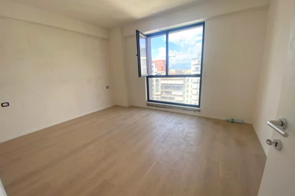 Shtepi ne shitje Apartament ne Tirane, 2+1, Mobilimi Bosh, pa mobiluar, Pagesa 155,720  Euro.