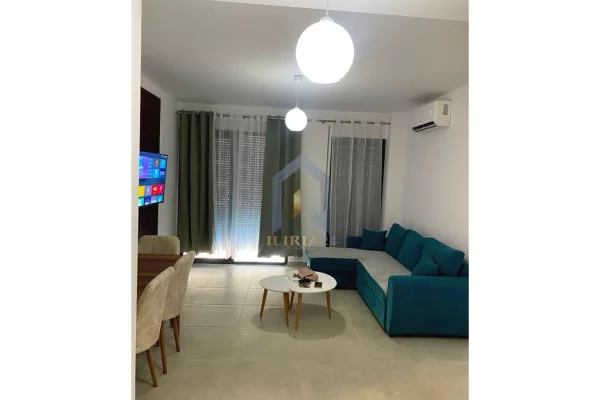 Shtepi me qera Apartament ne Tirane, 1+1, Mobilimi E mobiluar, Pagesa 550  Euro.