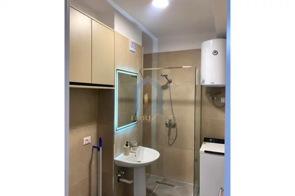 Shtepi me qera Apartament ne Tirane, 1+1, Mobilimi E mobiluar, Pagesa 550  Euro.