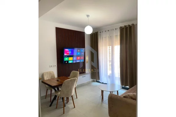 Shtepi me qera Apartament ne Tirane, 1+1, Mobilimi E mobiluar, Pagesa 550  Euro.
