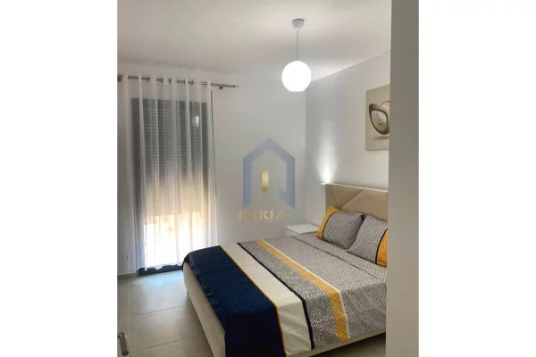 Shtepi me qera Apartament ne Tirane, 1+1, Mobilimi E mobiluar, Pagesa 550  Euro.