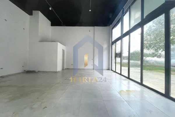 Ambient biznesi me qera 1+1 ne Tirane - 800 Euro
