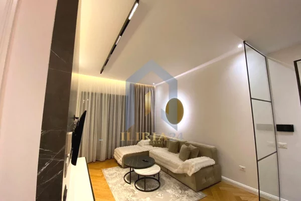 Shtepi me qera Apartament ne Tirane, 1+1, Mobilimi E mobiluar, Pagesa 1,200  Euro.