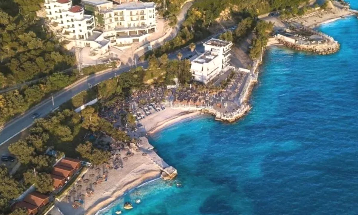 Toke me leje ndertimi per shitje ne Radhime Vlore 