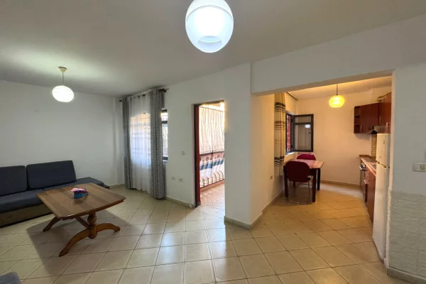 Shtepi me qera Apartament ne Tirane, 2+1, Mobilimi E mobiluar, Pagesa 400  Euro.