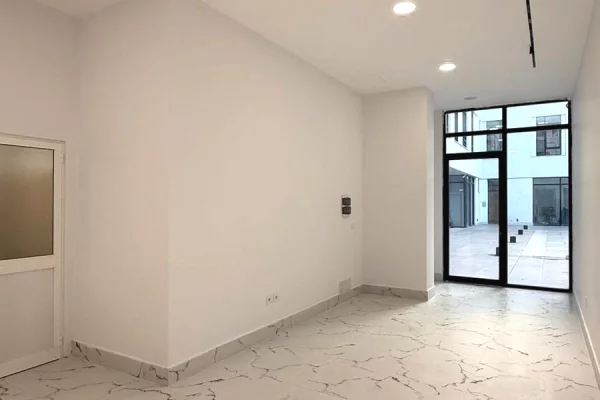 Business Property in Sale 1+1 in Tirana - 180,000 Euro