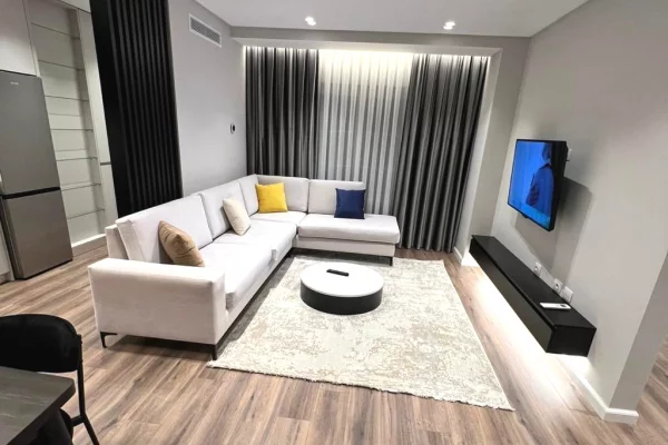 Shtepi me qera Apartament ne Tirane, 2+1, Mobilimi E mobiluar, Pagesa 700  Euro.
