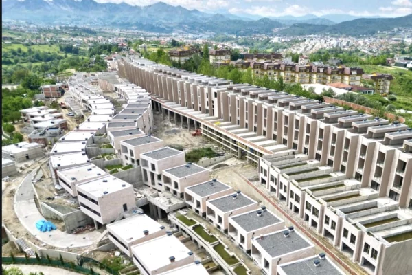 Shtepi ne shitje Duplex(shtepi me 2 kate) ne Tirane, 2+1, Mobilimi E mobiluar, Pagesa 190,000  Euro.