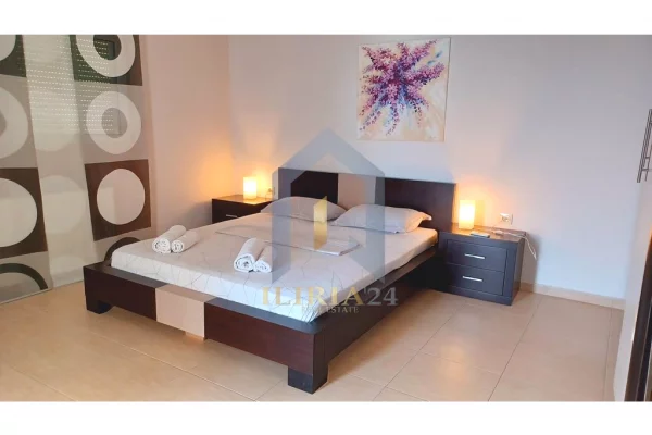 Shtepi ne shitje Penthose(kati i fundit panoramik) ne Sarande, 3+1, Mobilimi E mobiluar, Pagesa 550,000  Euro.