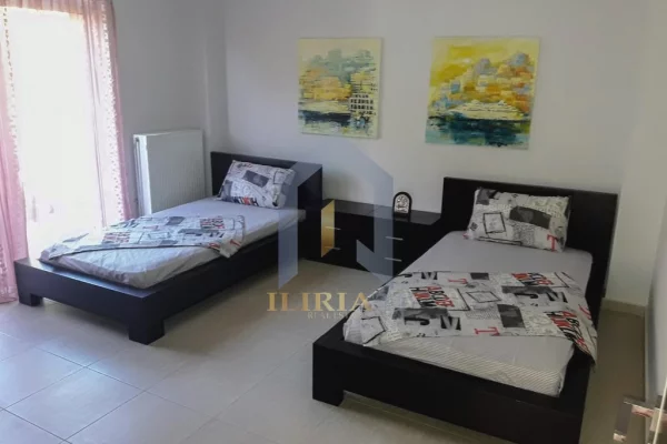 Shtepi ne shitje Penthose(kati i fundit panoramik) ne Sarande, 3+1, Mobilimi E mobiluar, Pagesa 550,000  Euro.