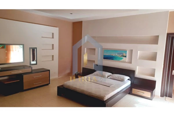 Shtepi ne shitje Penthose(kati i fundit panoramik) ne Sarande, 3+1, Mobilimi E mobiluar, Pagesa 550,000  Euro.