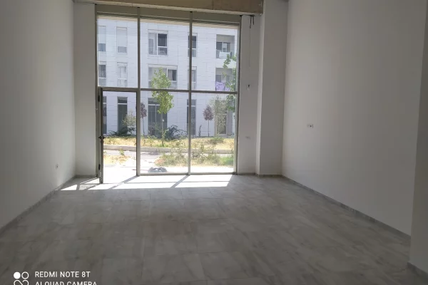 Ambient biznesi me qera 1+1 ne Tirane - 450 Euro