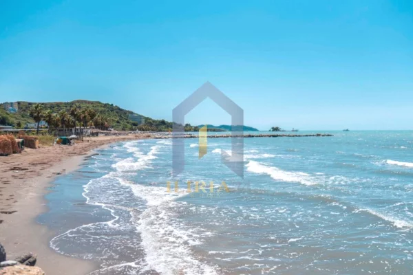 Truall ose Toke ne Durres - 120,000 Euro