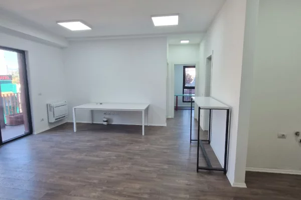 ZYRE ME QIRA TEK GARDEN BUILDING 