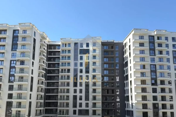 Ambient biznesi me qera 3+1 ne Tirane - 700 Euro
