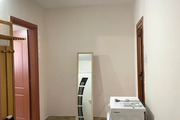 Shtepi me qera Apartament ne Tirane, 1+1, Mobilimi E mobiluar, Pagesa 500  Euro.
