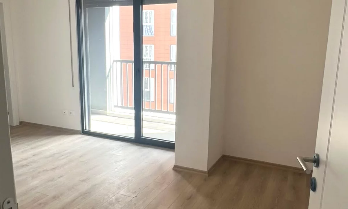 Shtepi me qera Apartament ne Tirane, 2+1, Mobilimi Bosh, pa mobiluar, Pagesa 800  Euro.