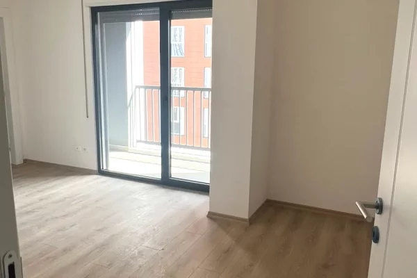 Shtepi me qera 2+1 ne Tirane - 800 Euro