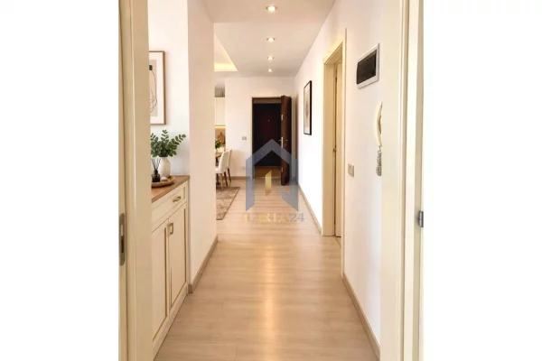 Apartament 2+1 per shitje ne “Laprake”